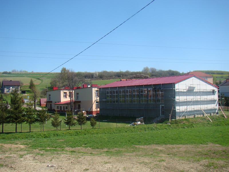 kwiecieĹ„12 097