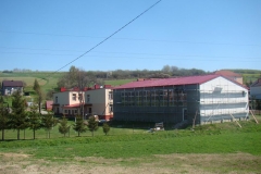 kwiecieĹ„12 097